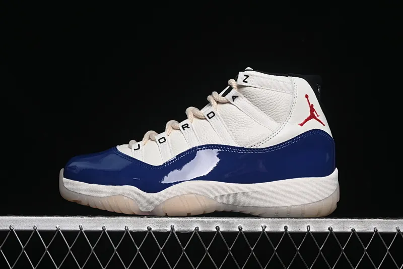 All Categories Air Jordan Jordan Series Basketball Shoes Air Jordan 11 Air Jordan 11 Retro "Rare Air" AJ11 Joe 11 Royal Blue Real Standard Real Carbon High Top Basketball Shoes IH0296-400